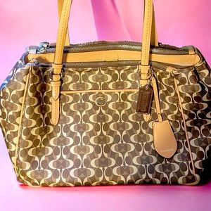Coach C Print Double Zip Med/Lg Shoulder Bag - Brown